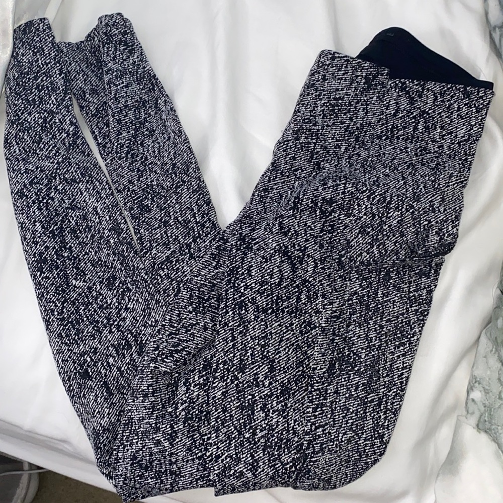 Lululemon b&b patterned pants with pockets